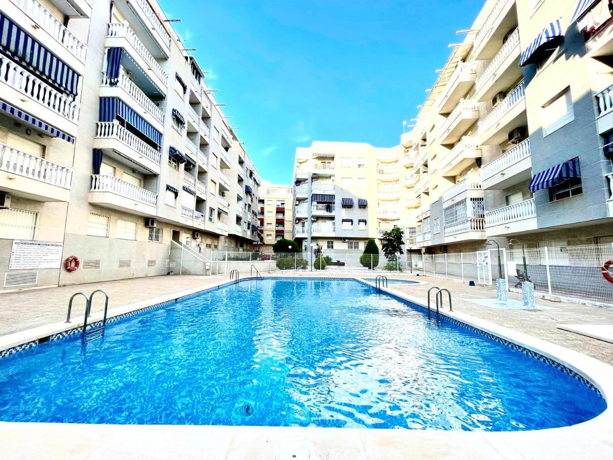 Torrevieja Comfortable Apartment Luaran gambar