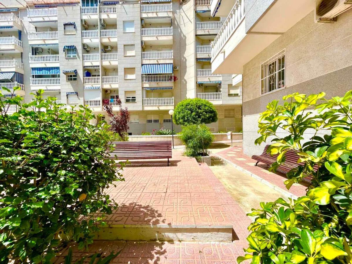 Torrevieja Comfortable Apartment Luaran gambar