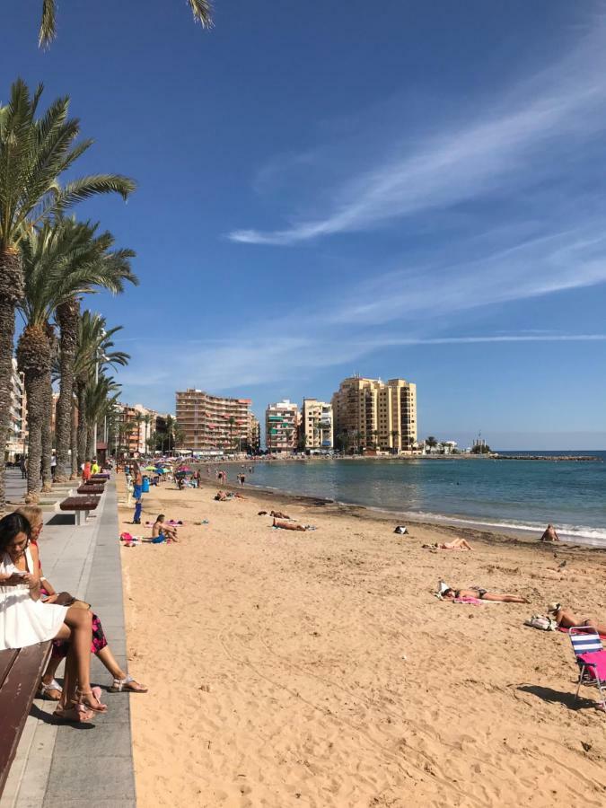 Torrevieja Comfortable Apartment Luaran gambar